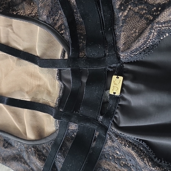 For Love & Lemons Skivvies Evie Lace Bodysuit in Black - Picture 14 of 15